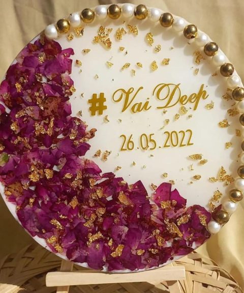 Resin Frame with Stand