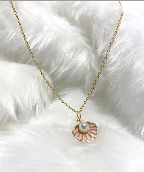 Beautiful Sea Shell Chrams