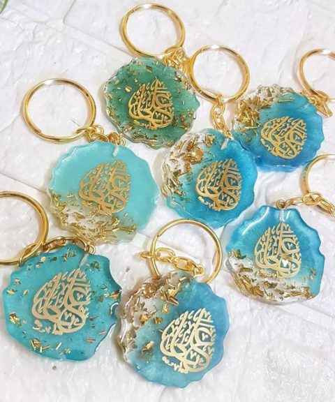 Resin YA ALI keychain