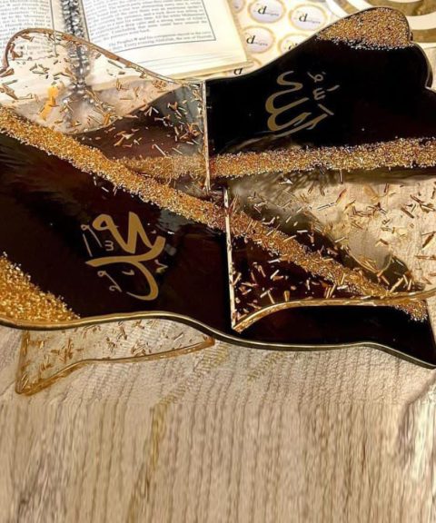 Resin Quran Stand with Gold Flakes