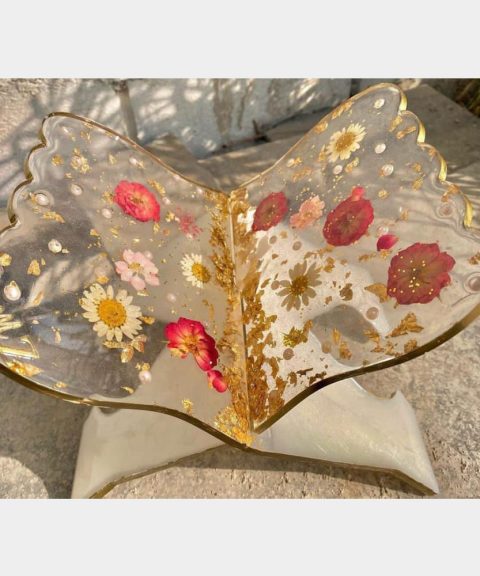 Resin Quran Stand with Real Flowers