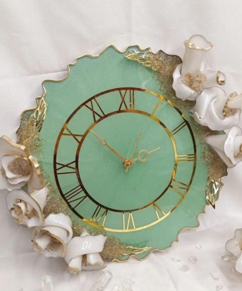 Resin 3D Light Green Clock with Stand