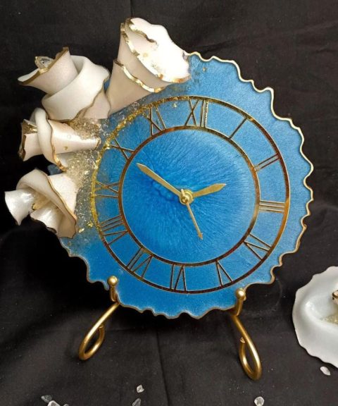 Resin 3D Sky Blue Clock with Stand